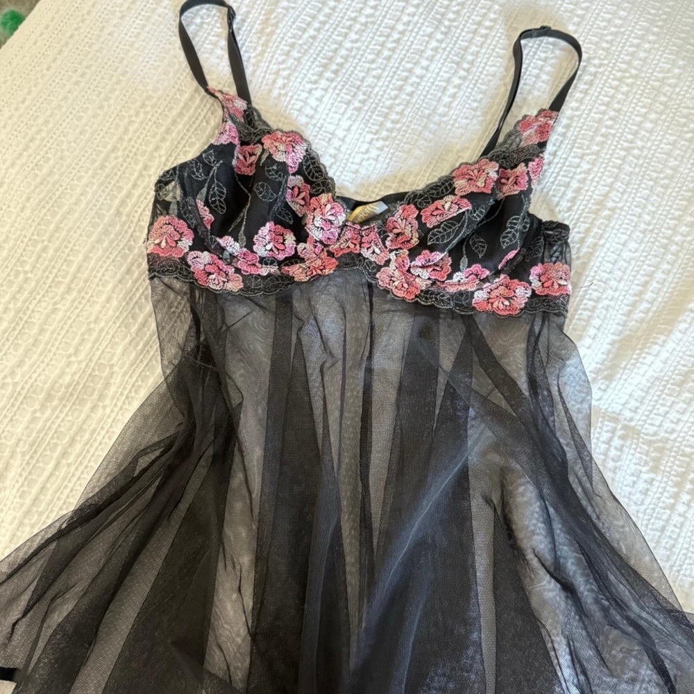 Elegant Black and Pink Lace Nightgown